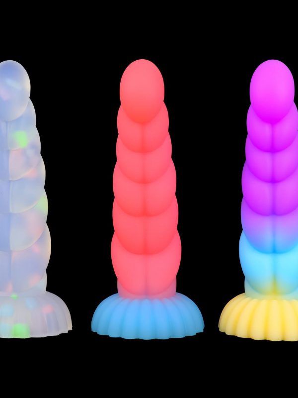 Free shipping丨Glow-in-the-Dark Dildo with Powerful Suction Cup, Adult Toy for Women